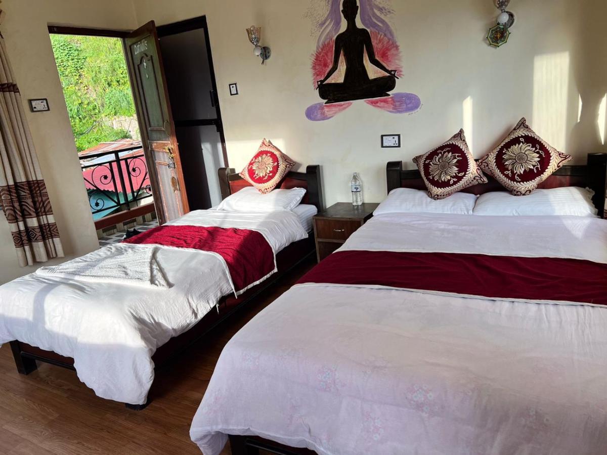 Green Hills Yoga Retreat Pokhara Dış mekan fotoğraf