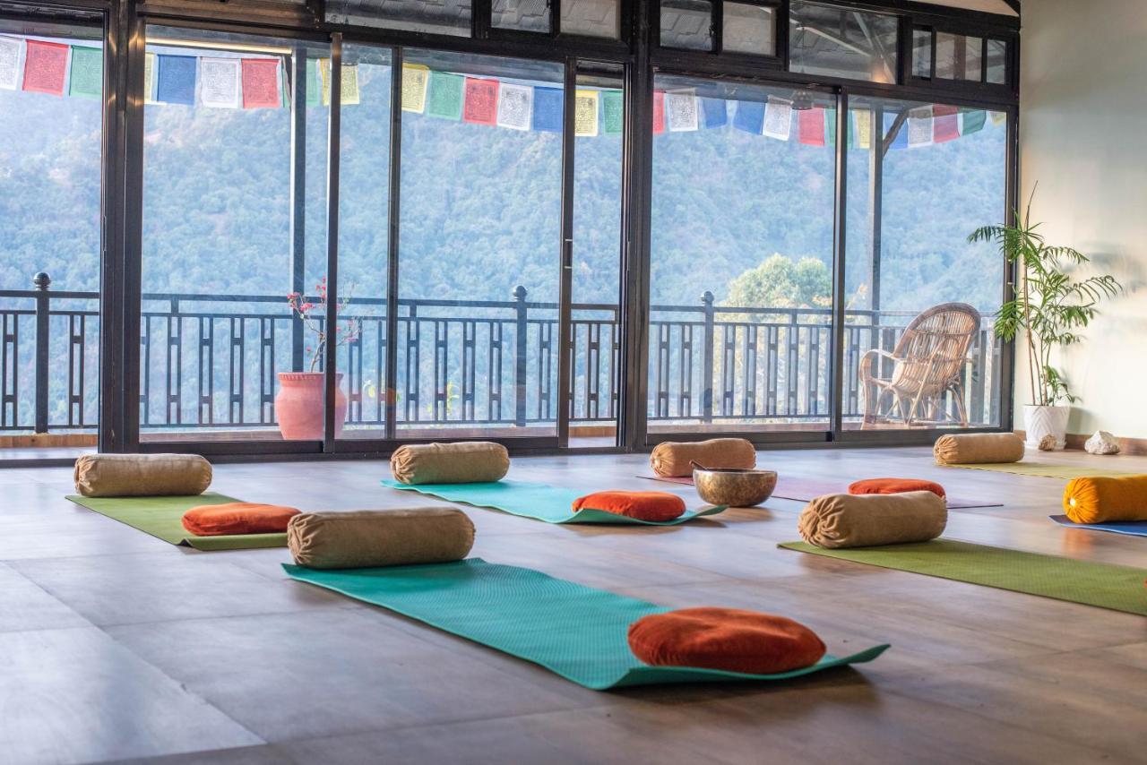 Green Hills Yoga Retreat Pokhara Dış mekan fotoğraf
