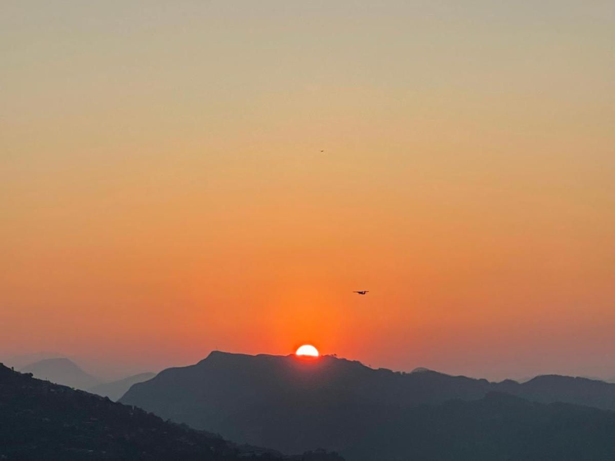 Green Hills Yoga Retreat Pokhara Dış mekan fotoğraf