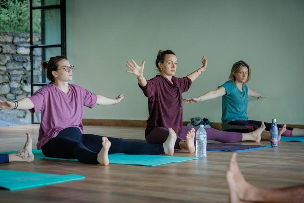 Green Hills Yoga Retreat Pokhara Dış mekan fotoğraf